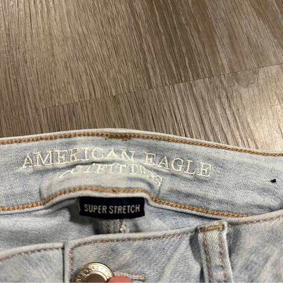 American Eagle Light Wash Mid Rise Cropped Jegging Jeans Size 4 - Picture 6 of 12